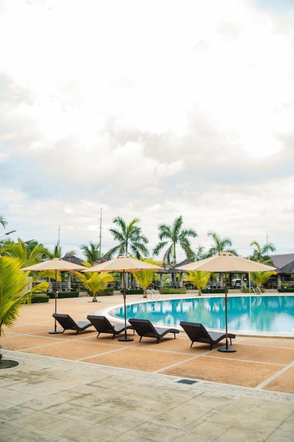 River Palm Hotel And Resort Powered By Cocotel Bugallon 外观 照片